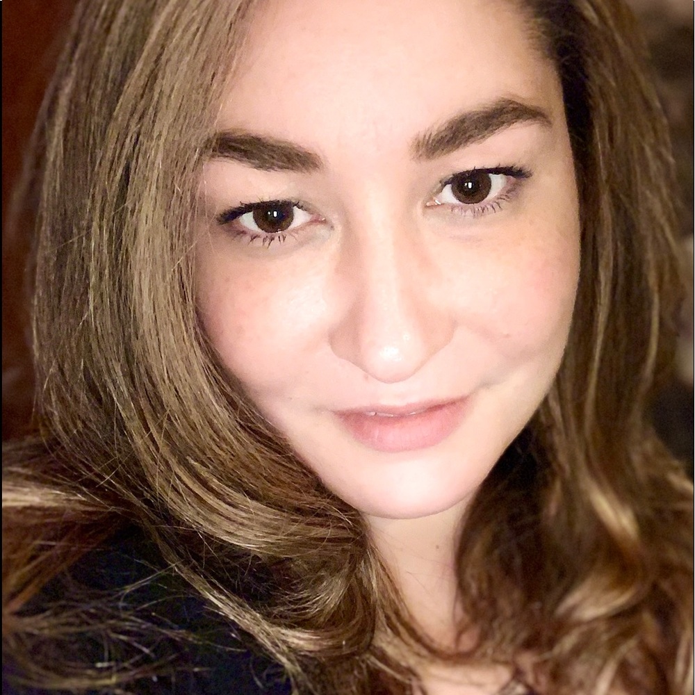 Meet your Posher, Angela